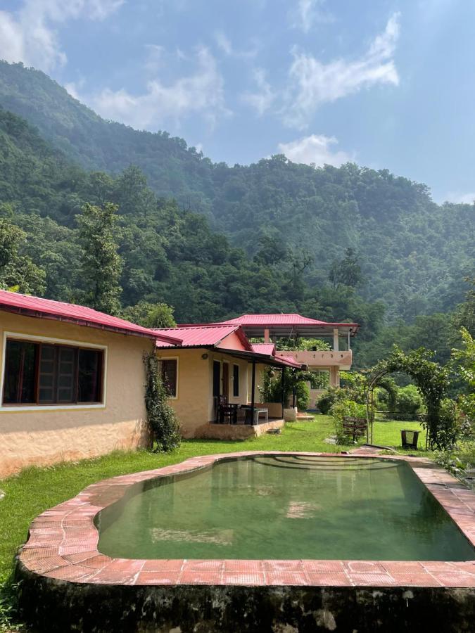 Shiv Shakti Yogpeeth Cottages ริชิเคช ภายนอก รูปภาพ