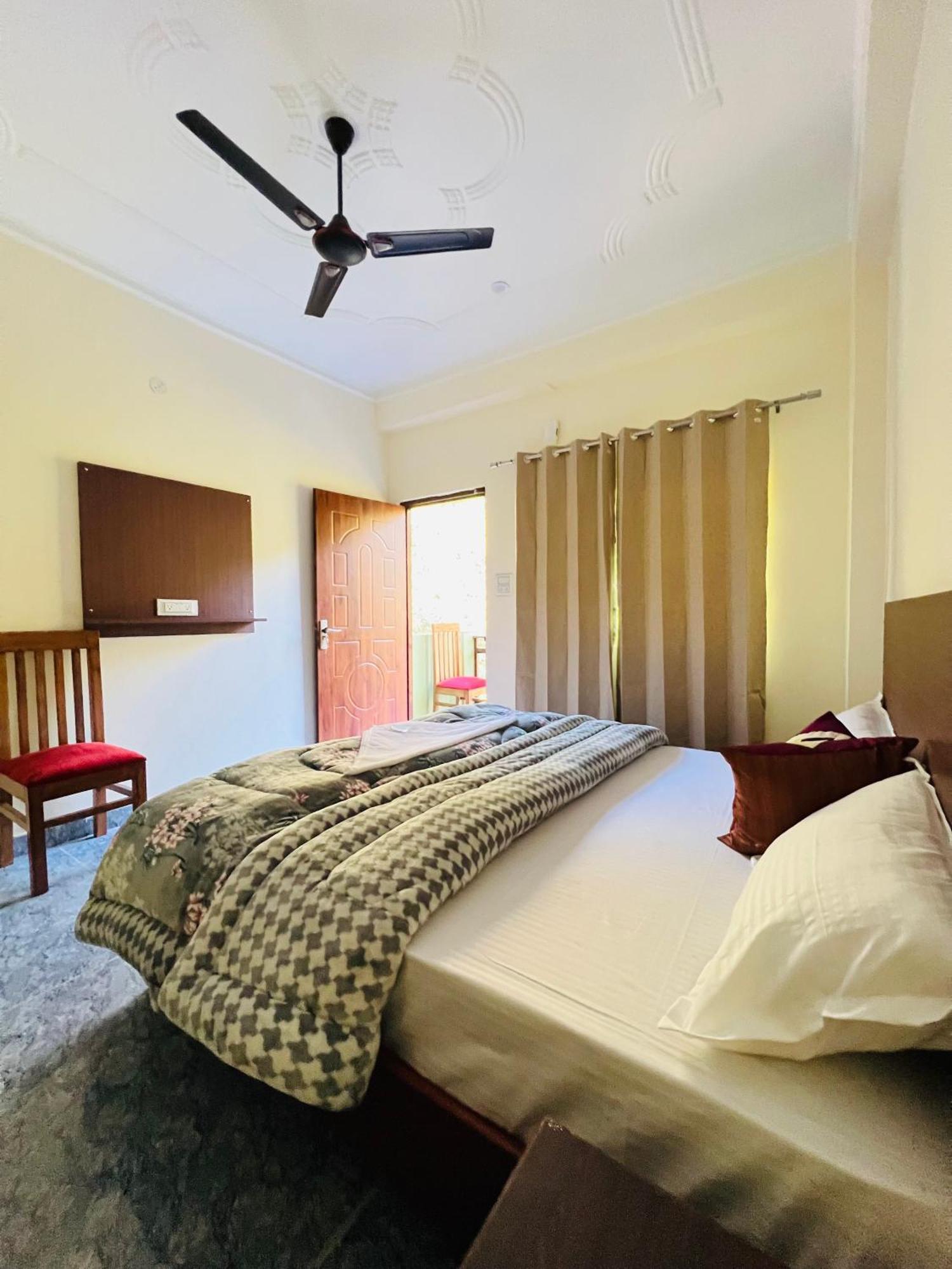 Shiv Shakti Yogpeeth Cottages ริชิเคช ภายนอก รูปภาพ