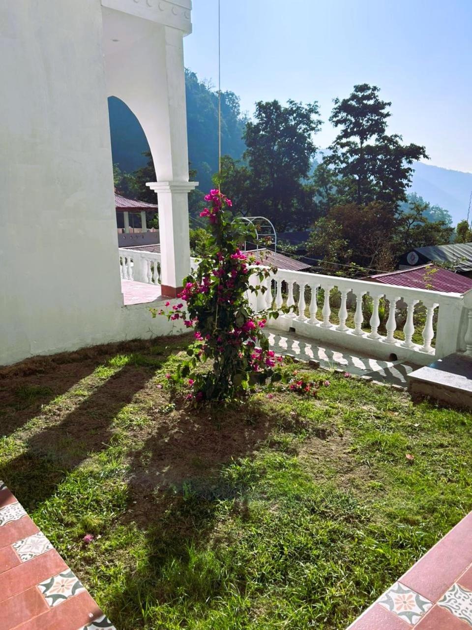 Shiv Shakti Yogpeeth Cottages ริชิเคช ภายนอก รูปภาพ