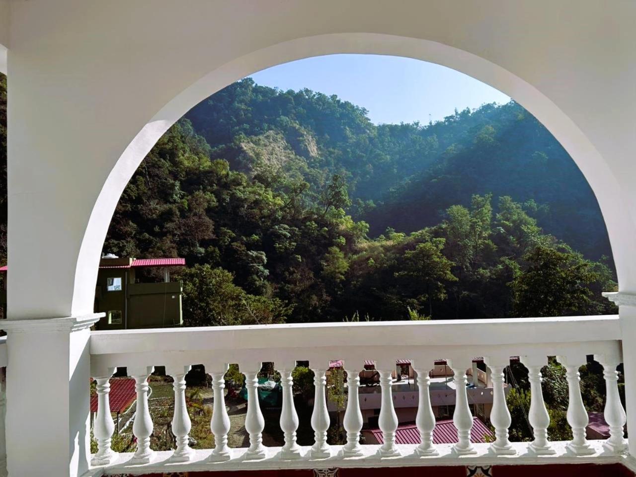 Shiv Shakti Yogpeeth Cottages ริชิเคช ภายนอก รูปภาพ